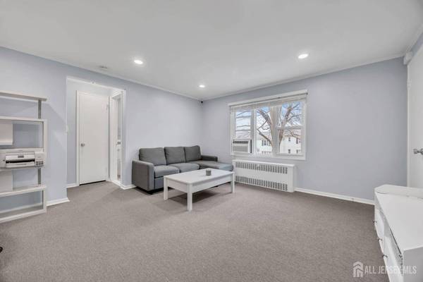 29-B Garfield PARK, Edison, NJ 08837