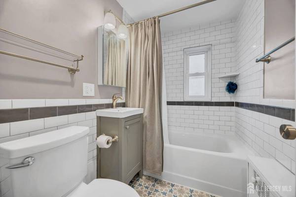 29-B Garfield PARK, Edison, NJ 08837