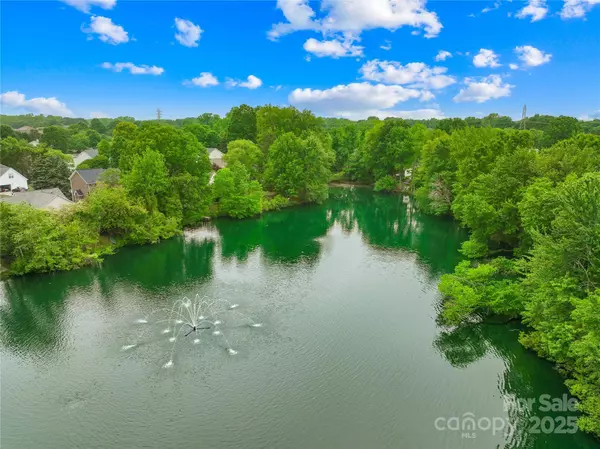 11732 Borchetta DR, Charlotte, NC 28277