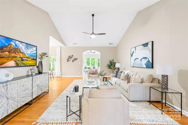 11732 Borchetta DR, Charlotte, NC 28277