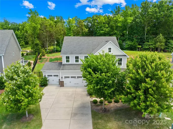 10901 Greenvale DR, Harrisburg, NC 28075