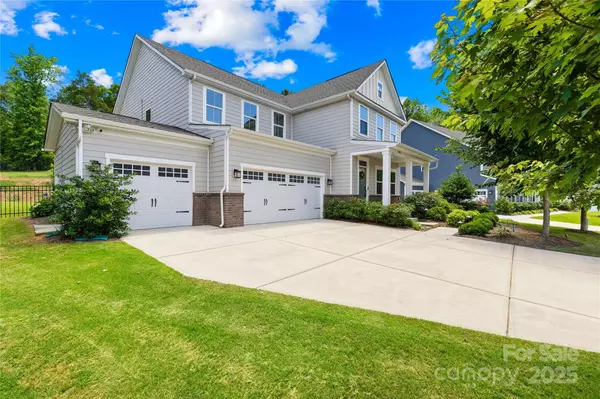 10901 Greenvale DR, Harrisburg, NC 28075