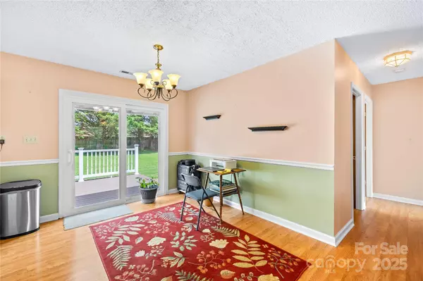 1013 St Davids ST SE, Conover, NC 28613