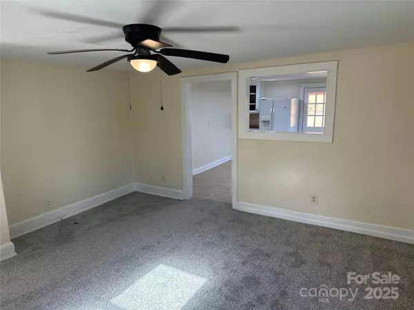 2783 Shewcraft PL, Lenoir, NC 28645