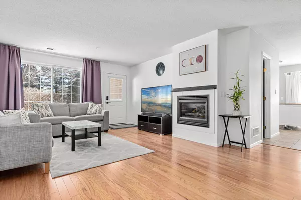 8900 Ladino CIR, Eden Prairie, MN 55347