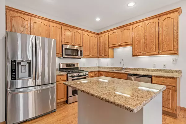 13021 Garvin Brook LN, Apple Valley, MN 55124