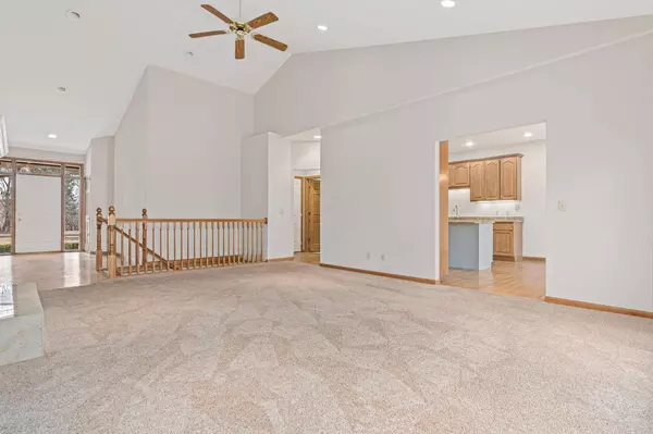 13021 Garvin Brook LN, Apple Valley, MN 55124