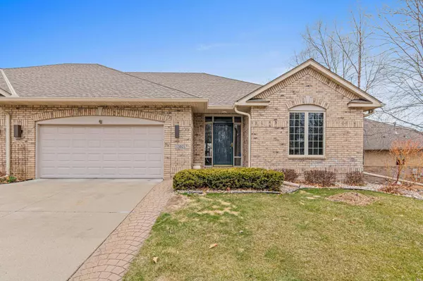 13021 Garvin Brook LN, Apple Valley, MN 55124