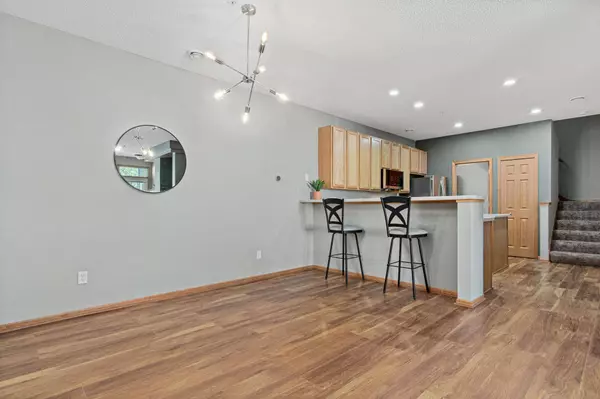 4707 Blaine AVE #709, Inver Grove Heights, MN 55076