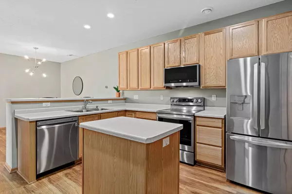 4707 Blaine AVE #709, Inver Grove Heights, MN 55076