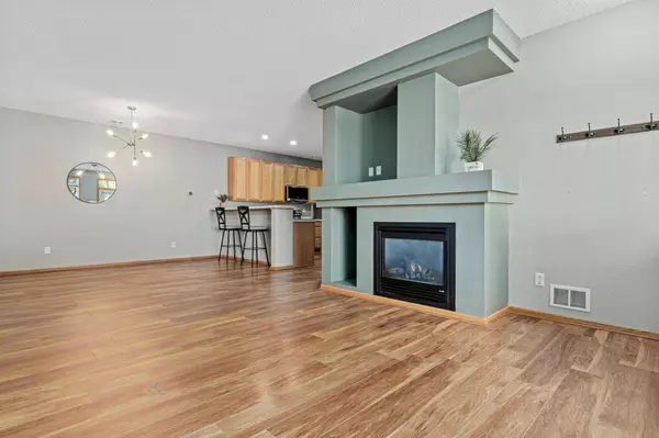 4707 Blaine AVE #709, Inver Grove Heights, MN 55076