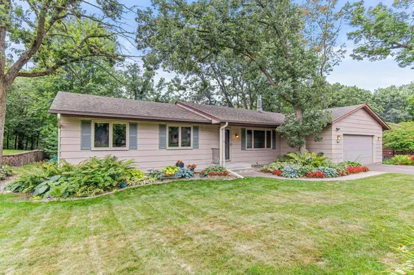 1244 Balsam TRL E, Eagan, MN 55123