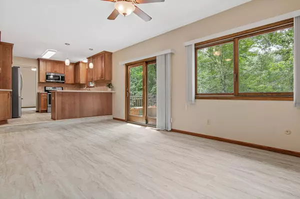 1244 Balsam TRL E, Eagan, MN 55123