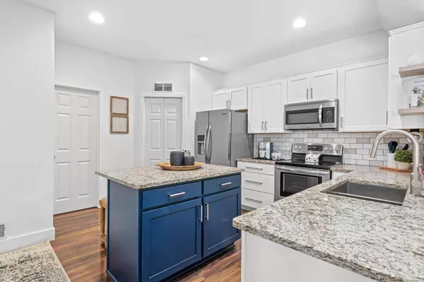 5509 Oriole DR #10, Farmington, MN 55024