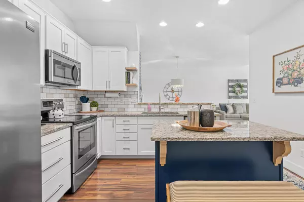 5509 Oriole DR #10, Farmington, MN 55024