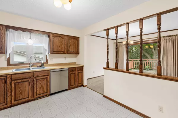 4629 Kingsbury DR, Eagan, MN 55122