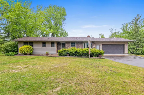 8081 Carmen AVE, Inver Grove Heights, MN 55076