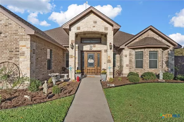 1515 N Davis ST, West, TX 76691