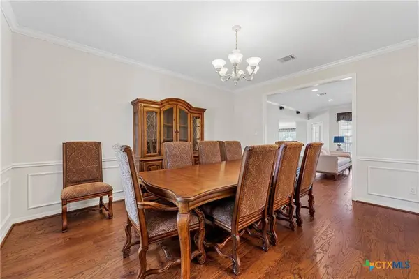 1018 Shilling DR, Elm Mott, TX 76640