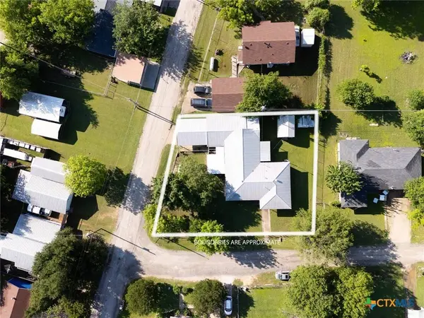 134 Daisy LN, Whitney, TX 76692