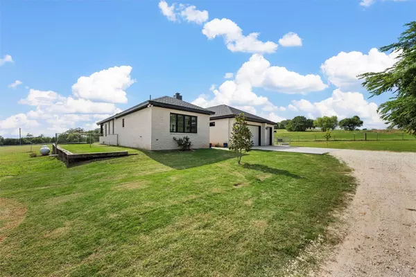 440 Hcr 1248, Whitney, TX 76692