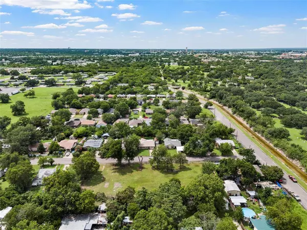 908,912,916,920,924 Church Avenue, Waco, TX 76706