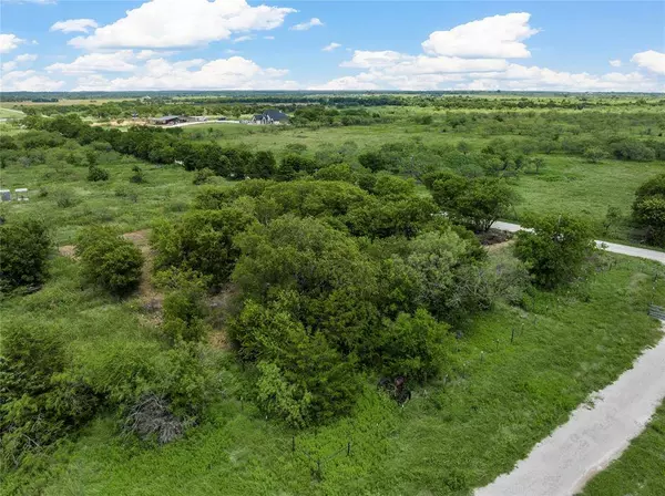 7172 NW County Road 4130, Frost, TX 76641