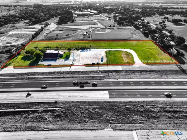 212 S Hickory ST, Abbott, TX 76621