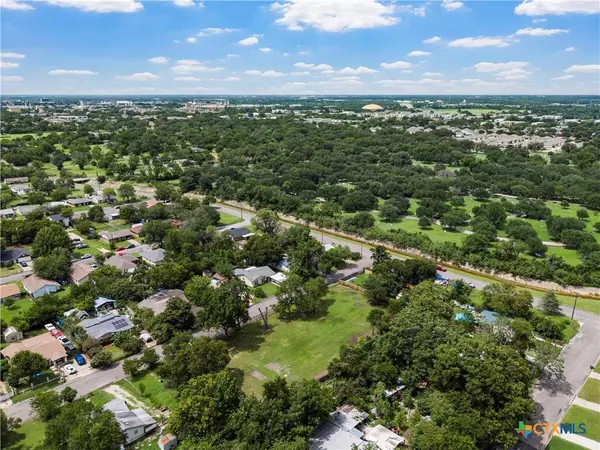 908,912,916,920,924 Church AVE #924, Waco, TX 76706