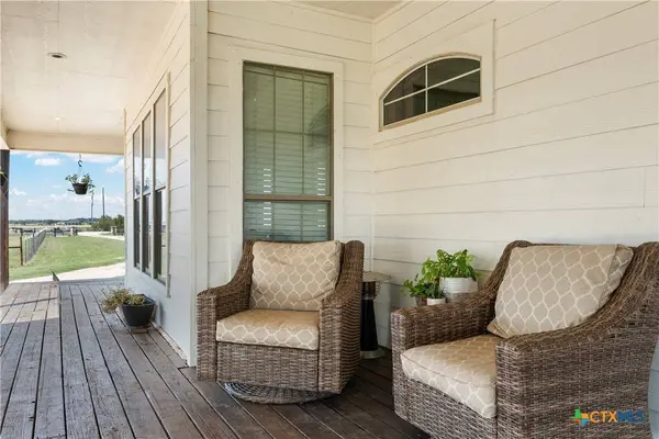 200 Uptmore RD, West, TX 76691