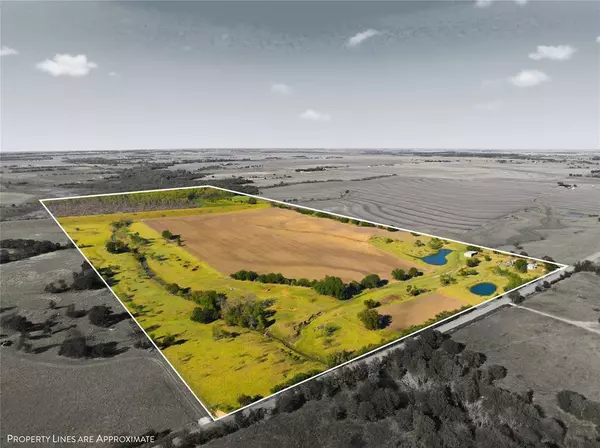 2663 W Crabb Road, West, TX 76691