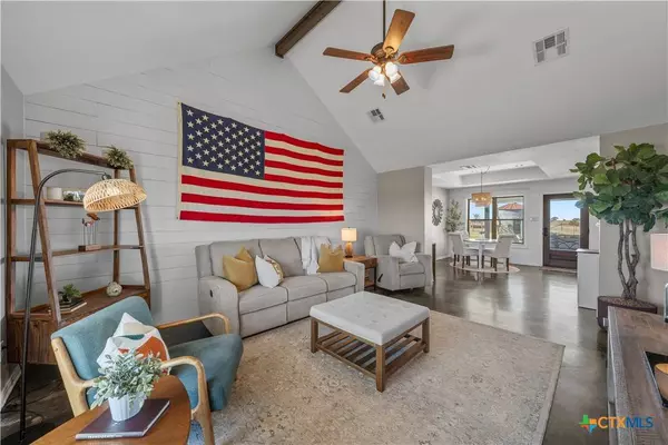 924 Patton RD, Valley Mills, TX 76689