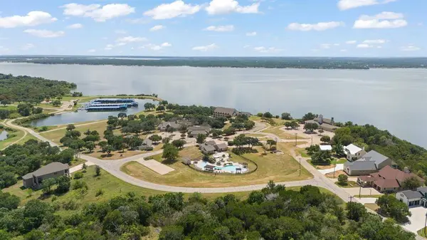 1392 Spanish Oak Trail, Whitney, TX 76692