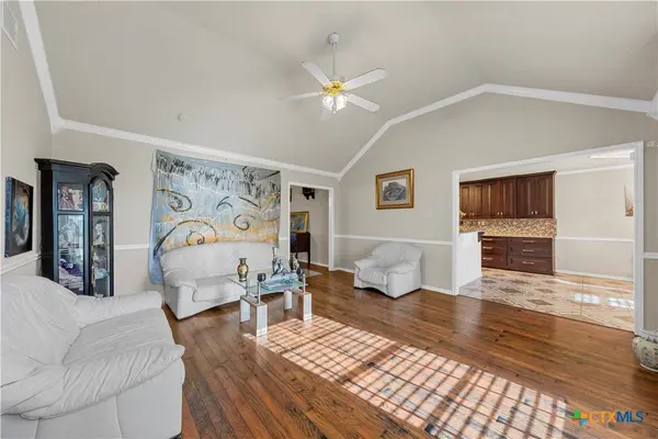 494 Westgate I RD, Eddy, TX 76524