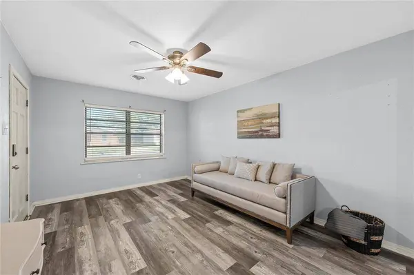 901 N Main Street, West, TX 76691