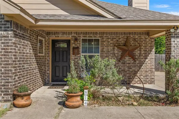 814 N Harrison Street, West, TX 76691