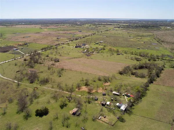 Lot 4 NW County Road 2170, Barry, TX 75102