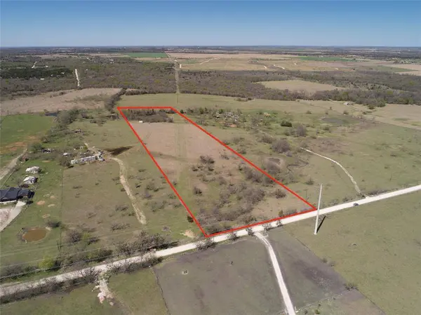 Lot 4 NW County Road 2170, Barry, TX 75102