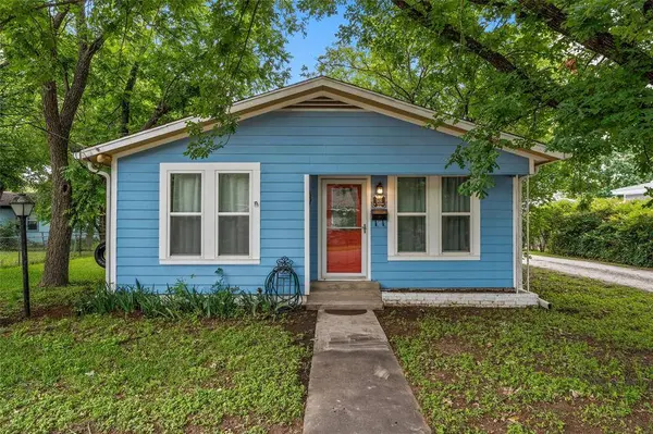 505 W Columbus Street, West, TX 76691