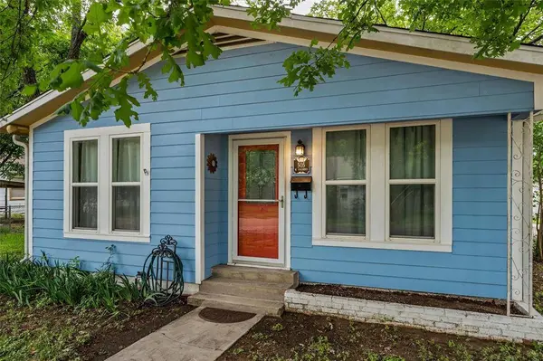 505 W Columbus Street, West, TX 76691