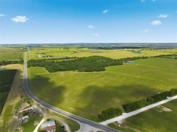 Tract 2 HCR 3204, Abbott, TX 76621