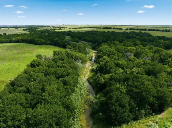 Tract 4 HCR 3204, Abbott, TX 76621