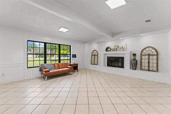 608 S Colorado Street, Whitney, TX 76692