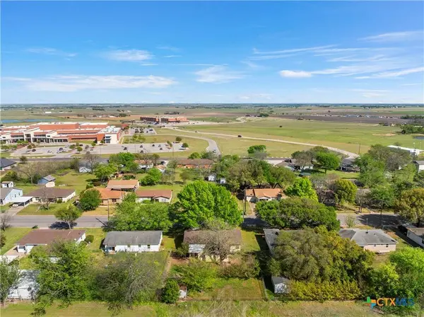 901 N Main ST, West, TX 76691