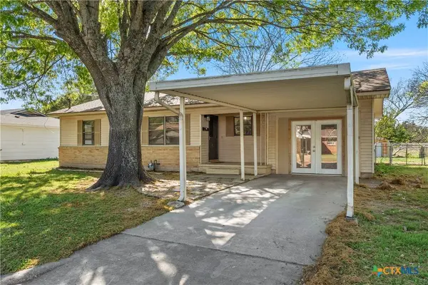 901 N Main ST, West, TX 76691
