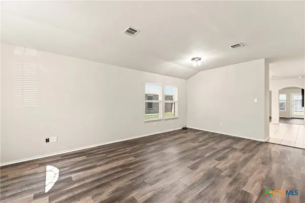6541 Serena LN, Woodway, TX 76712