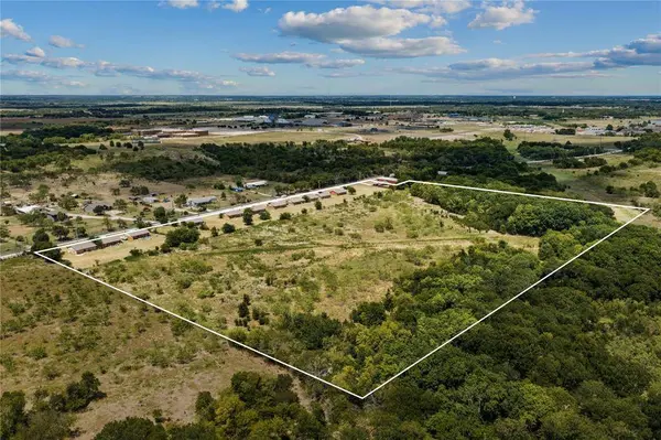3201-3227 NW CR 2004, Corsicana, TX 75110