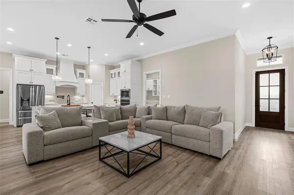 10201 Castleberry Lane, Waco, TX 76712