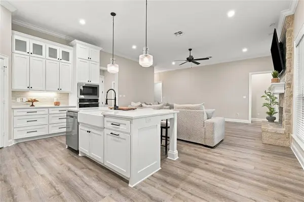 10201 Castleberry Lane, Waco, TX 76712