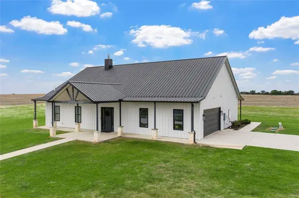 231 HCR 2312, Abbott, TX 76621